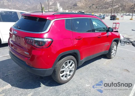 2023 Jeep Compass Latitude Lux Fwd z USA, uszkodzony, nr VIN 3C4NJDFNXPT547593